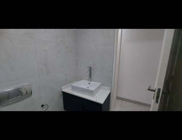2 BEDROOM APARTMENT FOR SALE IN UMHLANGA RIDGE